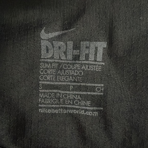 Nike tank top, built in sports bra, stretchy and grey - Picture 3 of 4